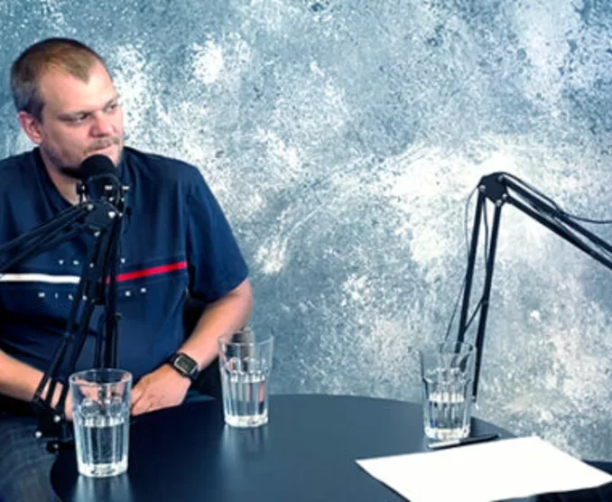 Papíroví bezpečnostní manažeři dávají firmám falešný pocit bezpečí, říkají etičtí hackeři v O2 CyberCast #3