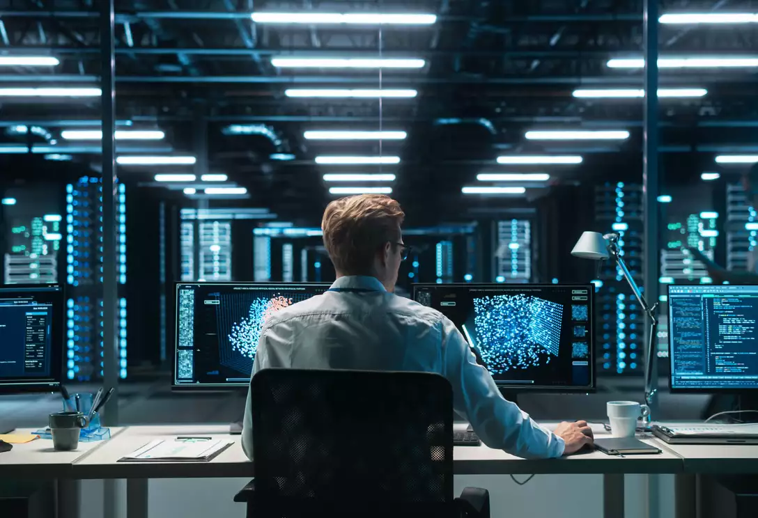 Odborn&iacute;ci chyb&iacute;. Pověřit kyberbezpečnost&iacute; IT oddělen&iacute; ale nemus&iacute; b&yacute;t &scaron;ťastn&eacute; manažersk&eacute; rozhodnut&iacute;