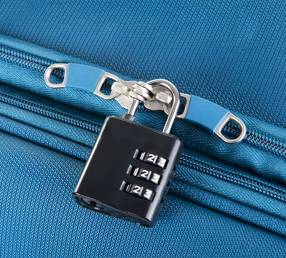 Bezpečně na cest&aacute;ch aneb jak zajistit digit&aacute;ln&iacute; bezpečnost i na dovolen&eacute;