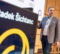Roste počet DDoS útoků na aplikace. Jak se bránit, radí Radek Šichtanc