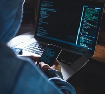 Může být vaše firma v bezpečí díky hackerům? Ano, díky těm s bílým kloboukem